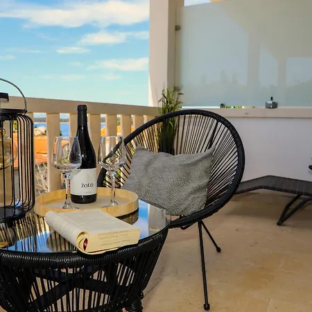 Juric 32 - Boutique 4* Hvar Town