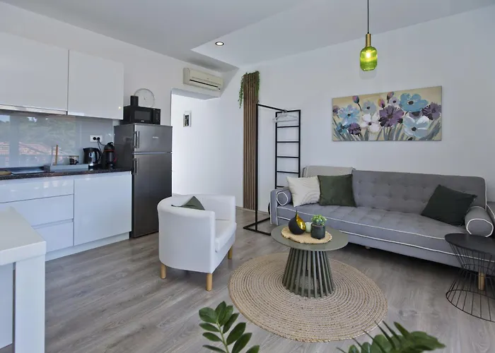 Juric 32 - Boutique Hvar Town