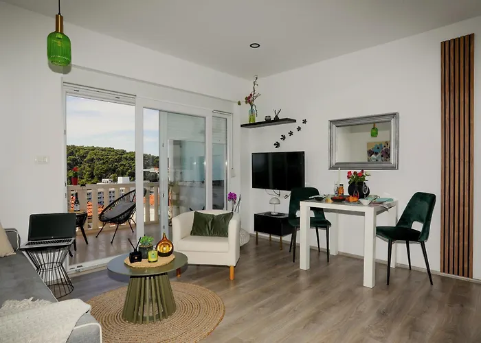 Juric 32 - Boutique Pensionat Hvar Town