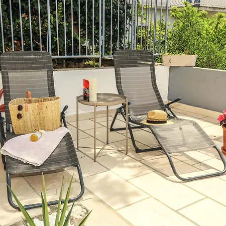 Juric 32 - Boutique 4* חוואר