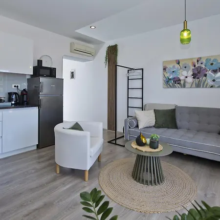 Juric 32 - Boutique Hvar Town