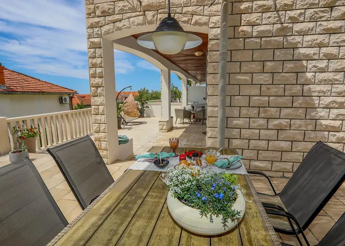 Juric 32 - Boutique Hvar Town