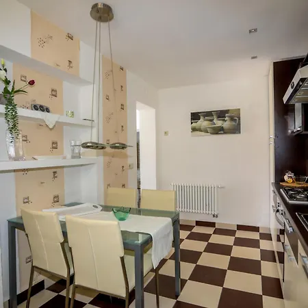 Juric 32 - Boutique 4*