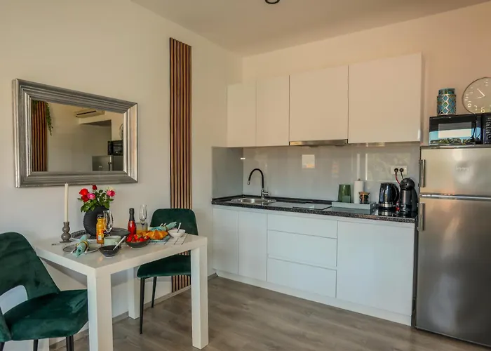 Gasthuis Juric 32 - Boutique Hvar Town