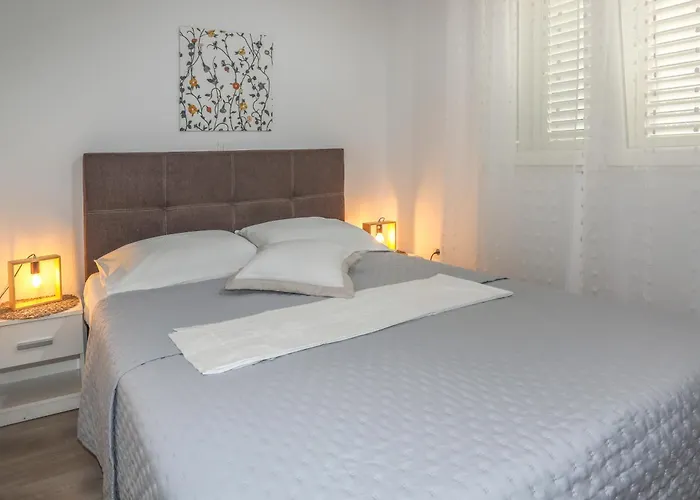 Гостьовий будинок Juric 32 - Boutique 4*